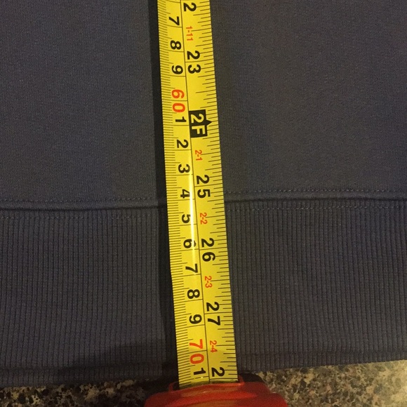 Vineyard Vines  1/4 zip - Picture 6 of 6